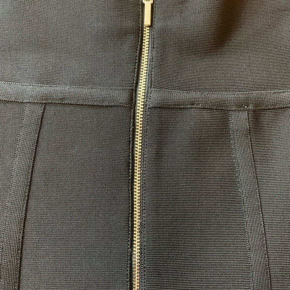 NWOT Bebe Bodycon High Waisted Jet Black Skirt Size M - Picture 4 of 10